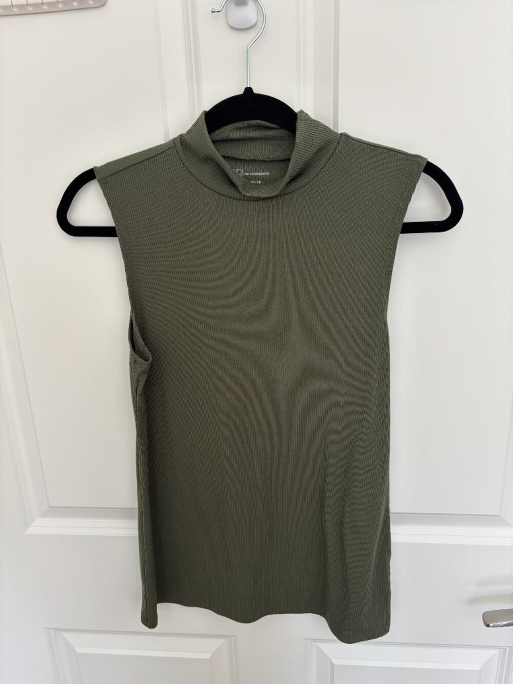 No Boundaries Olive Ribbed Mock Neck Sleeveless Top, Size L (11-13)